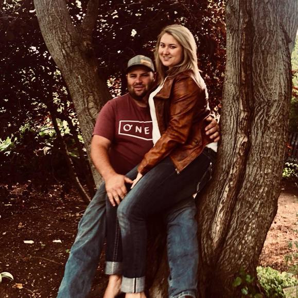 Meet your Posher, Quin - Picture 1 of 1